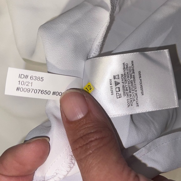 Express White Ruffled Blouse - Picture 2 of 9